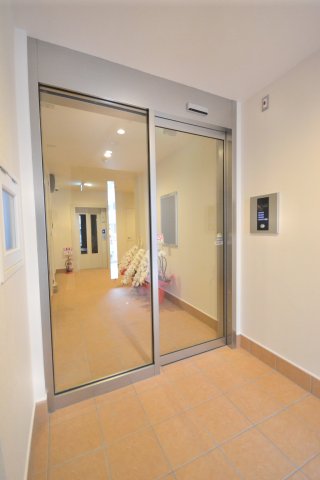Maison ST 3階エントランス