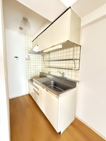 ヒルサイド中台 2階キッチン
