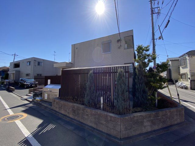 カーサ ヴェルデ 2階外観