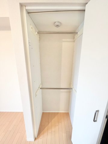 エスパスクレール 1階収納