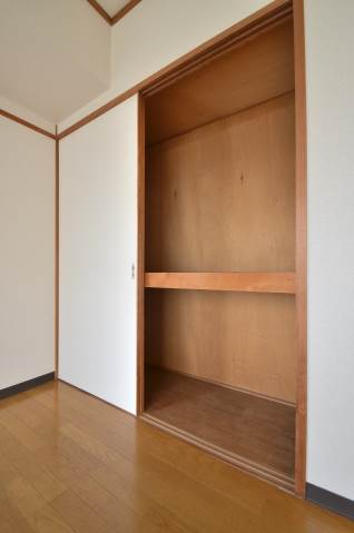 中島ビル 4階収納
