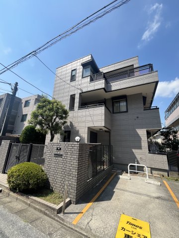 パルティーダ 1階外観