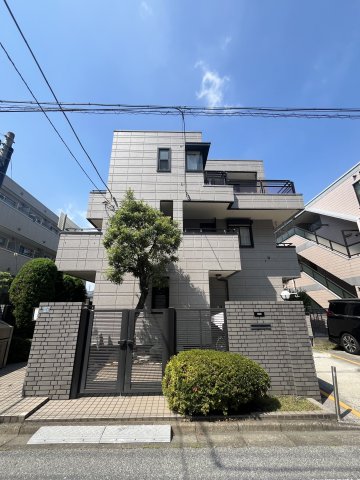 パルティーダ 1階外観