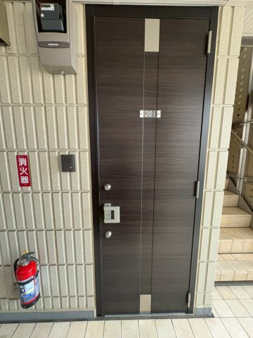 メゾン スリジエ 2階玄関
