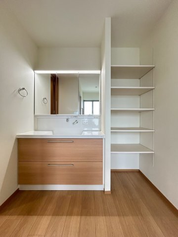 Ｔｒｅｓ　Ｃａｓａｓ 1-3階洗面所
