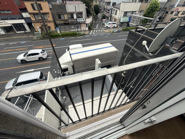 KIビル 3階バルコニー