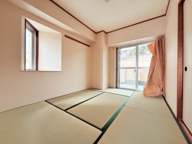 パークヒルズ西台 201