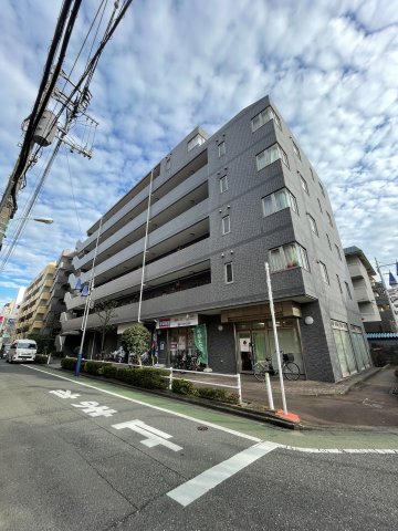 青山荘 1階外観