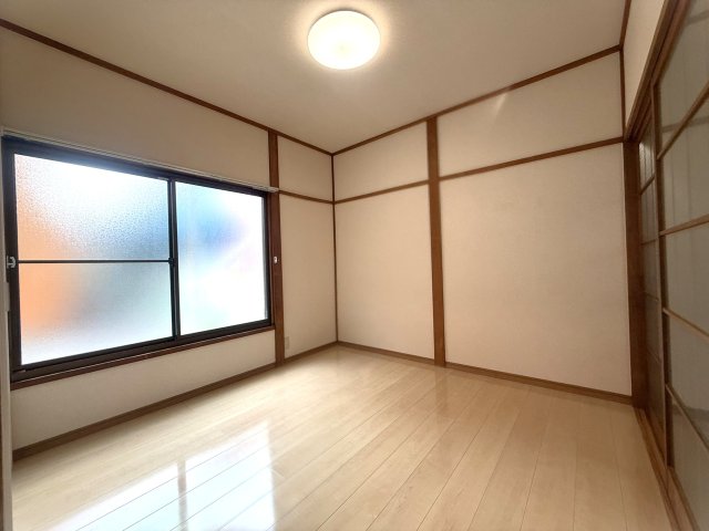 ホワイトパレス 103内装