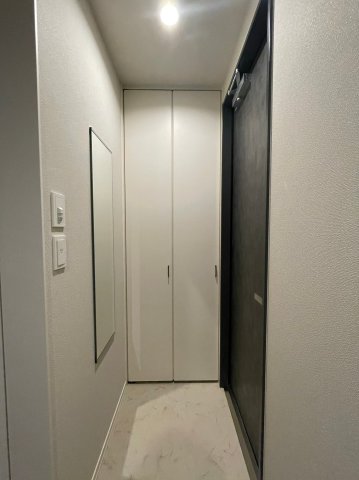 Opus・１ 2階玄関