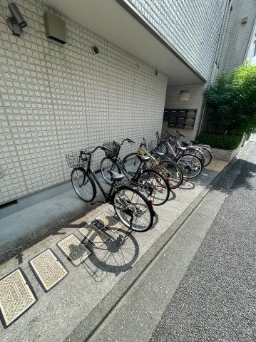 クレッセンド千川 1階その他共用部分