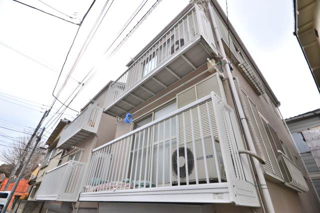 メゾン岩田 2階外観