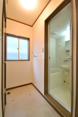 メゾン岩田 2階その他