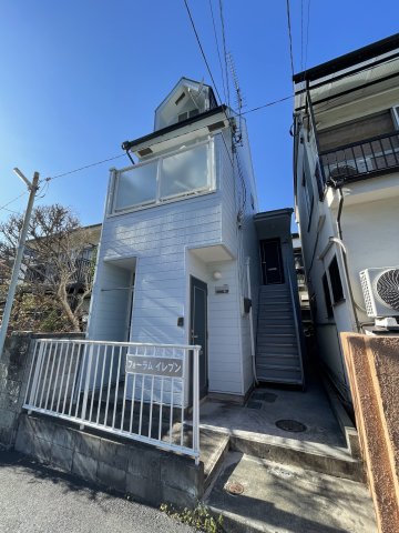 フォーラムイレブン 1階外観