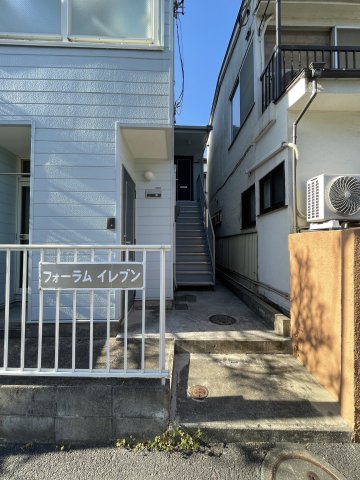 フォーラムイレブン 1階エントランス