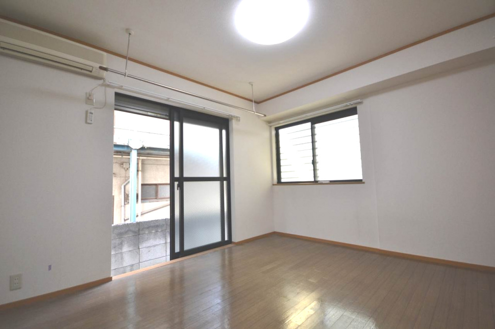 ＳＫヒルズⅡ 1階居間・リビング