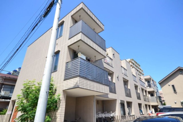 ファーストメゾン 2階外観