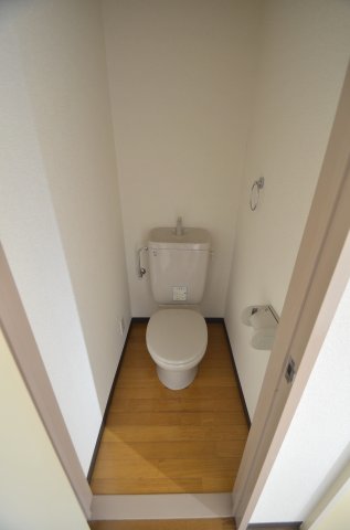 ラ・ベルメゾン・Ｙ 2階トイレ