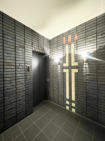 クレストカーサIDA 4階その他