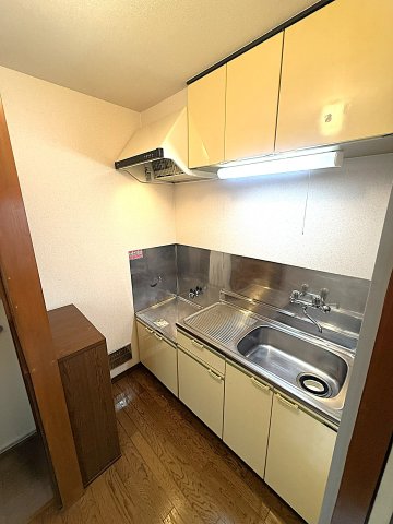 ハナステーツ 2階キッチン