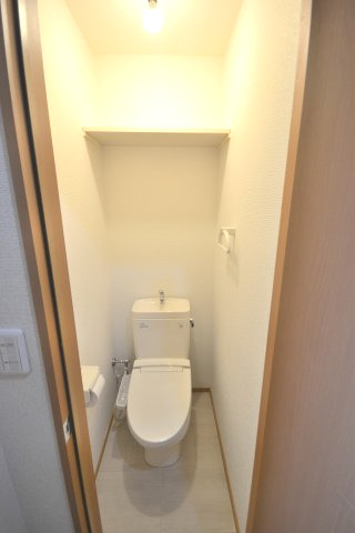 クレアール 1階トイレ