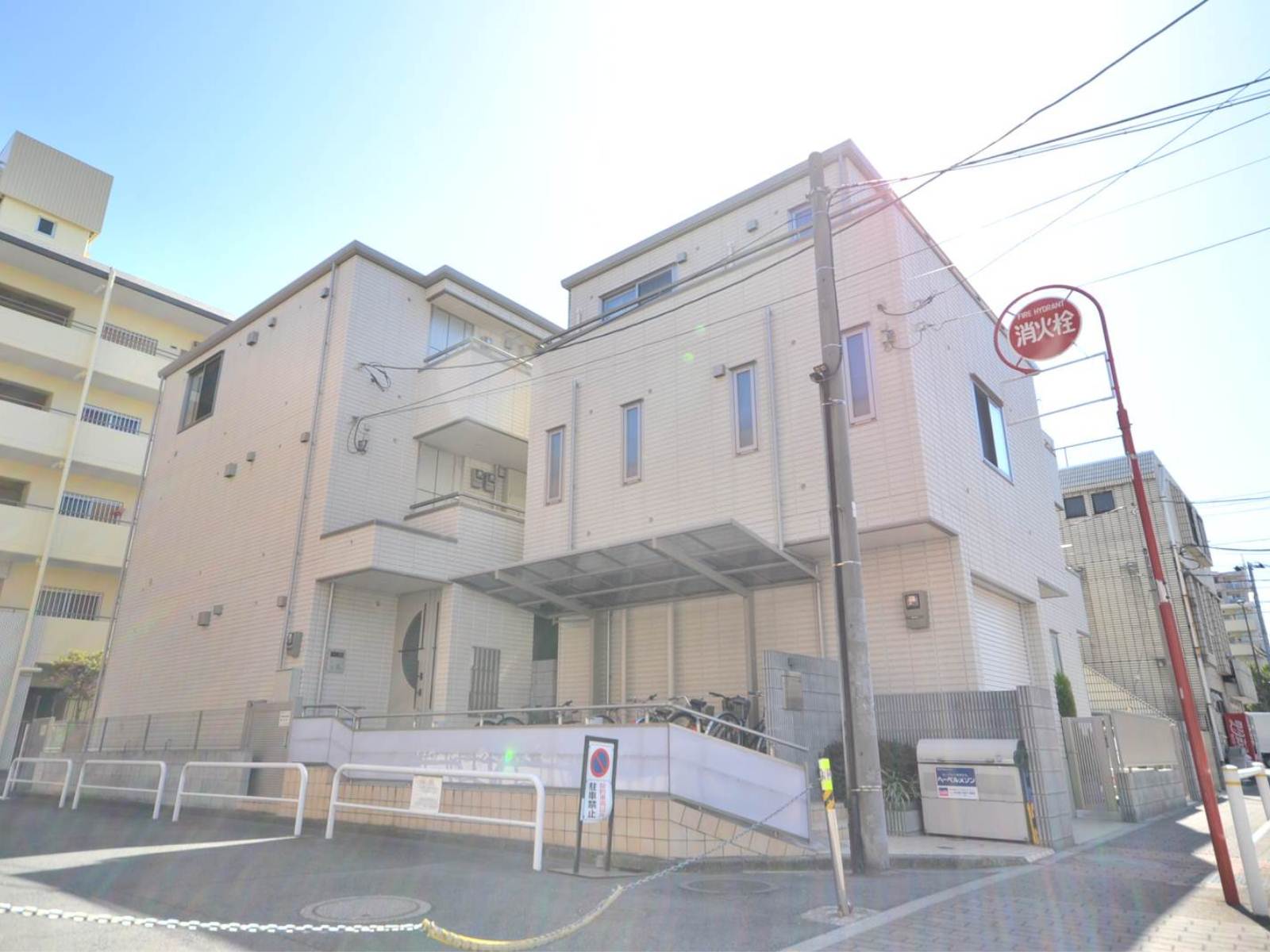 ブランシュ蓮根 2階外観