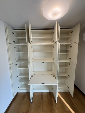 ラ・ヴニール大山 2階収納