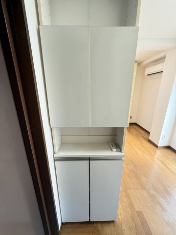 ラ・ヴニール大山 2階収納