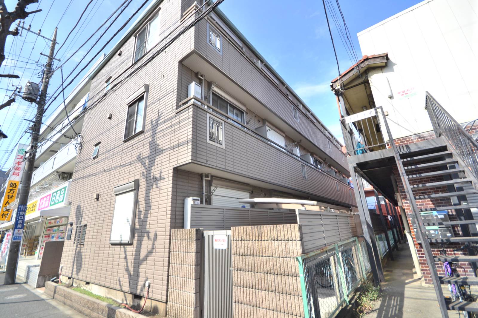ボヌール高島平 1階外観