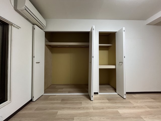 東京都板橋区仲宿 1階収納