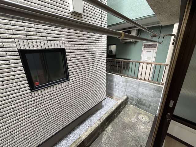東京都板橋区仲宿 1階バルコニー