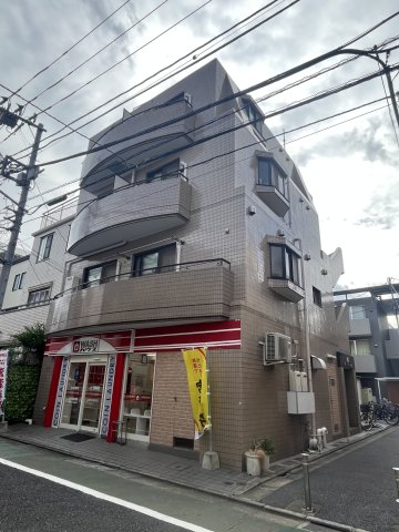 ピア大山 3階外観