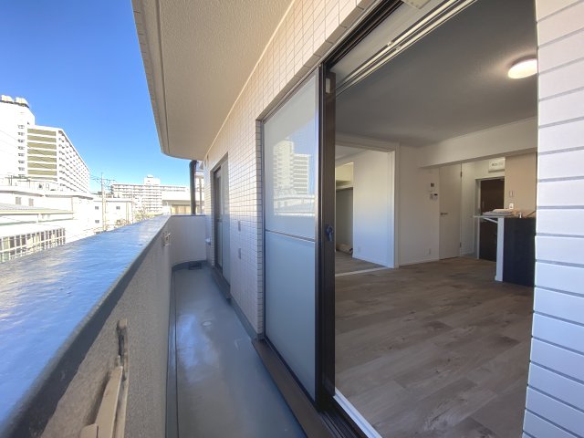 メトロサイド 403バルコニー