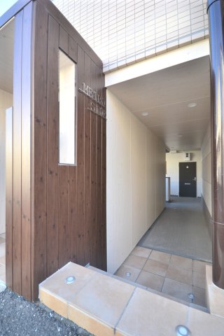 メトロサイド 403エントランス