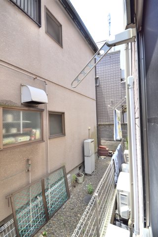 レーヴェテューア 1階バルコニー