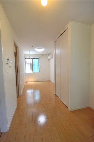 レーヴェテューア 1階その他
