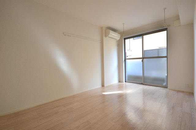 アブラッソ A居間・リビング