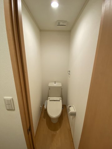 VONO西台 1階トイレ