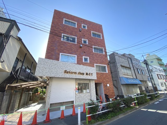 シャングリラ 303外観