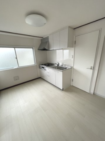 シャングリラ 303居間・リビング