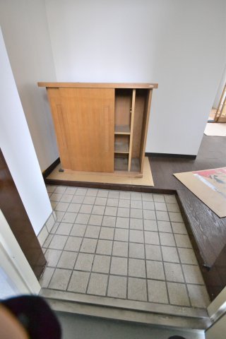 ベルメゾン 205玄関