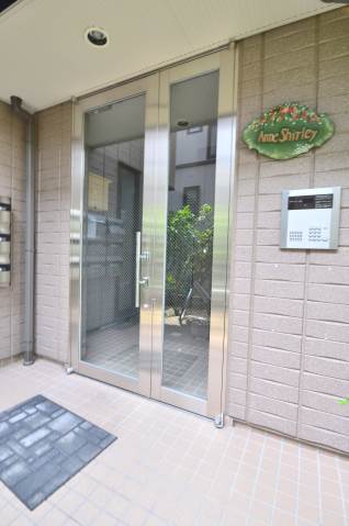 東京都板橋区仲宿 1階エントランス