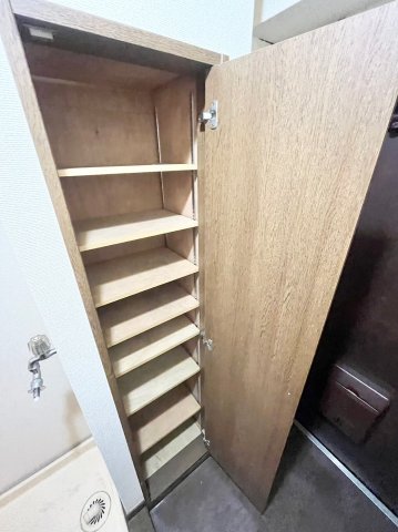 メゾン宝田 3階収納