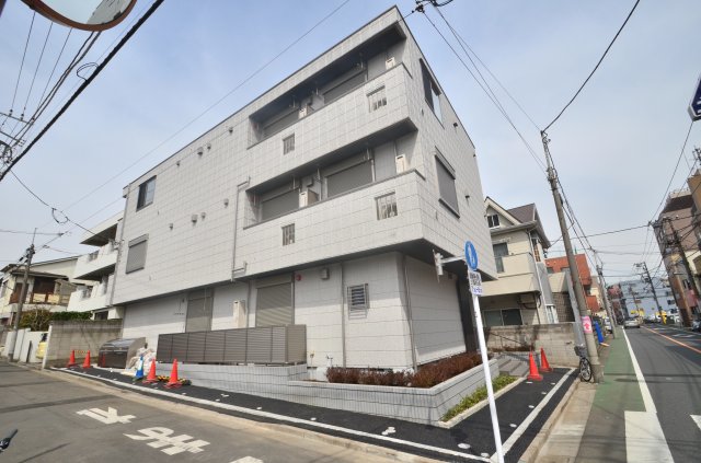 メゾン　ドゥ　ルミエール 2階外観