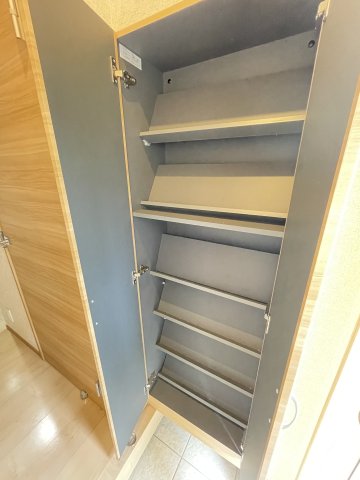 ポルテ見次 1階その他