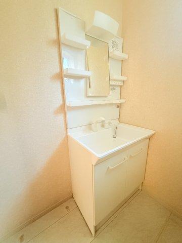 ポルテ見次 1階