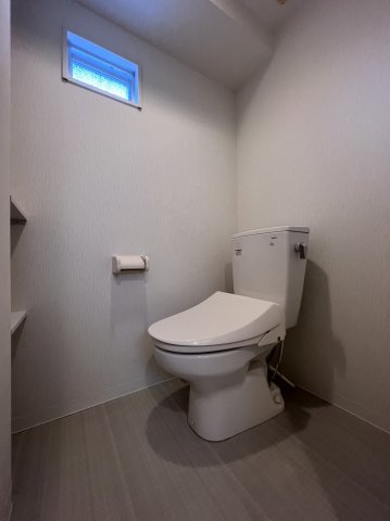 大阪府大阪市北区大淀中５丁目 402トイレ