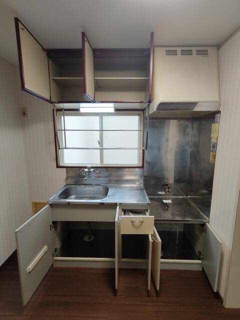 ドミール中島 202キッチン