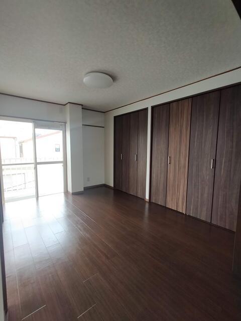 ドミール中島 202洋室