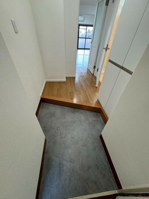須賀マンション 303玄関